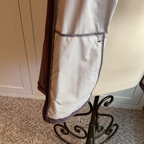 Paradox waterproof lightweight jacket - Picture 5 of 10